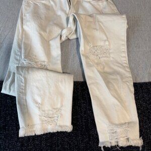 YMI Mid Rise Mom-Fit Women's Jeans Ripped White Size 11/30 Distressed
